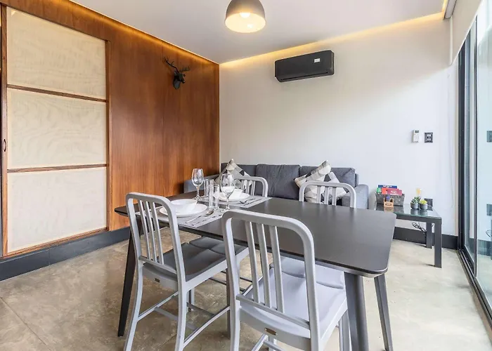 L203 New 1bdrm 1bath Ac Rooftop Holiday home